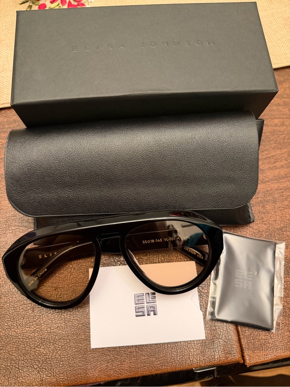 Elisa Johnson VAL Sunglasses in Gloss Black - Picture 3 of 5